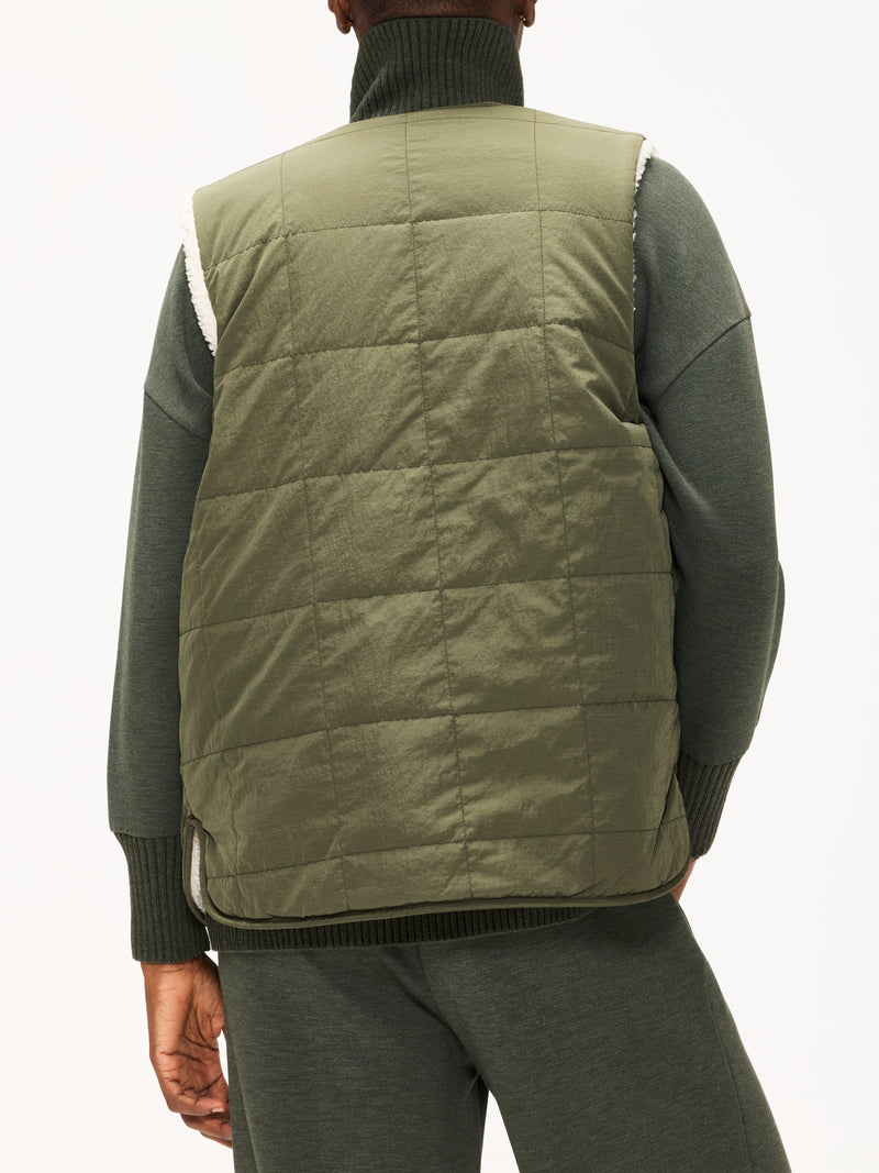 Varley Audrea Reversible Gilet Sandshell/Forest Night