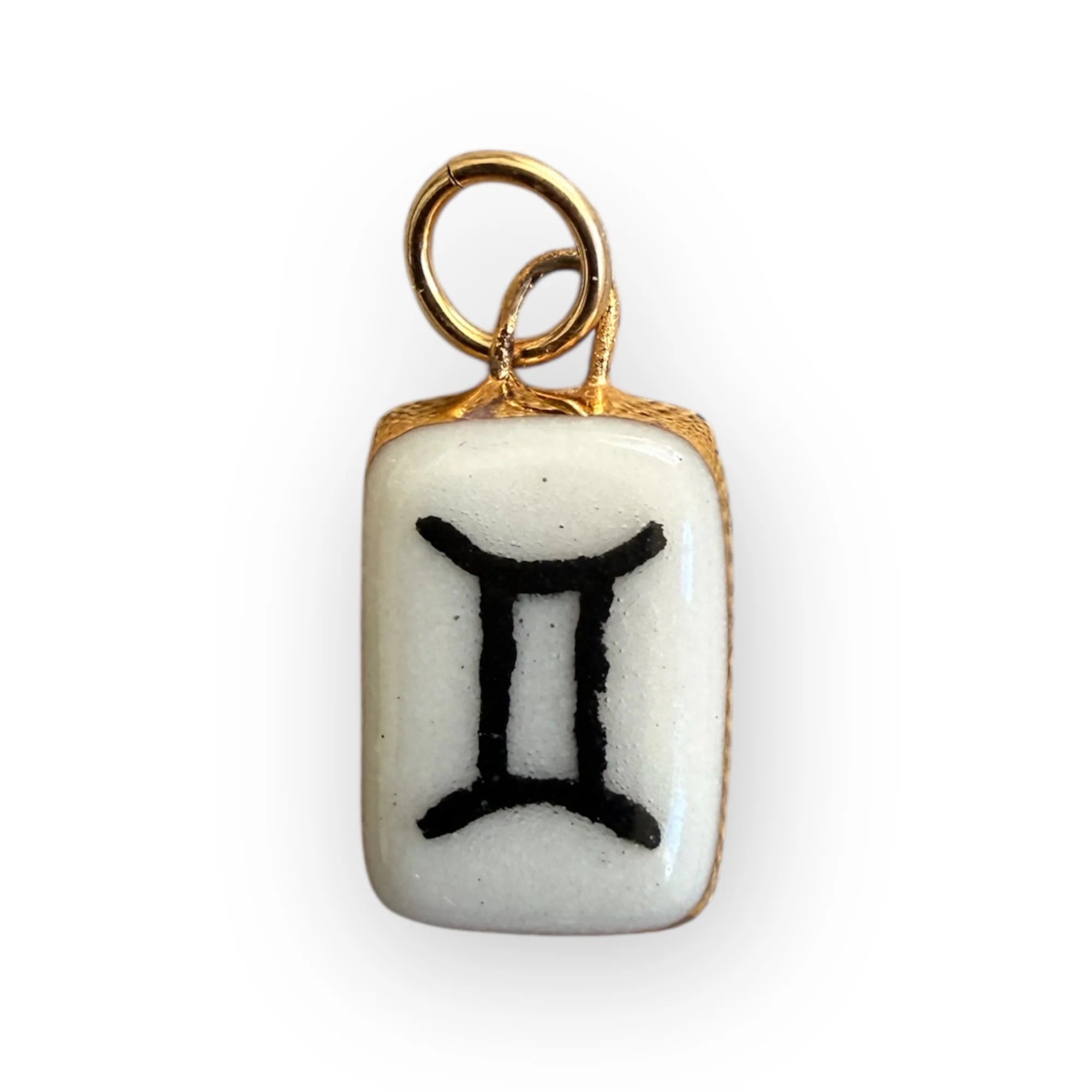 Shá Parlé Charm