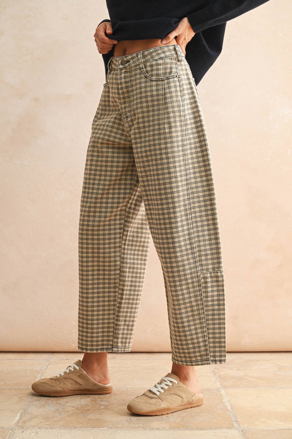 Mini Checkered Barrel Pants
